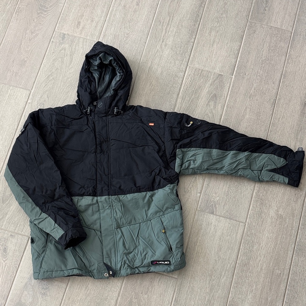 Black and Gray Men's Ski Jacket